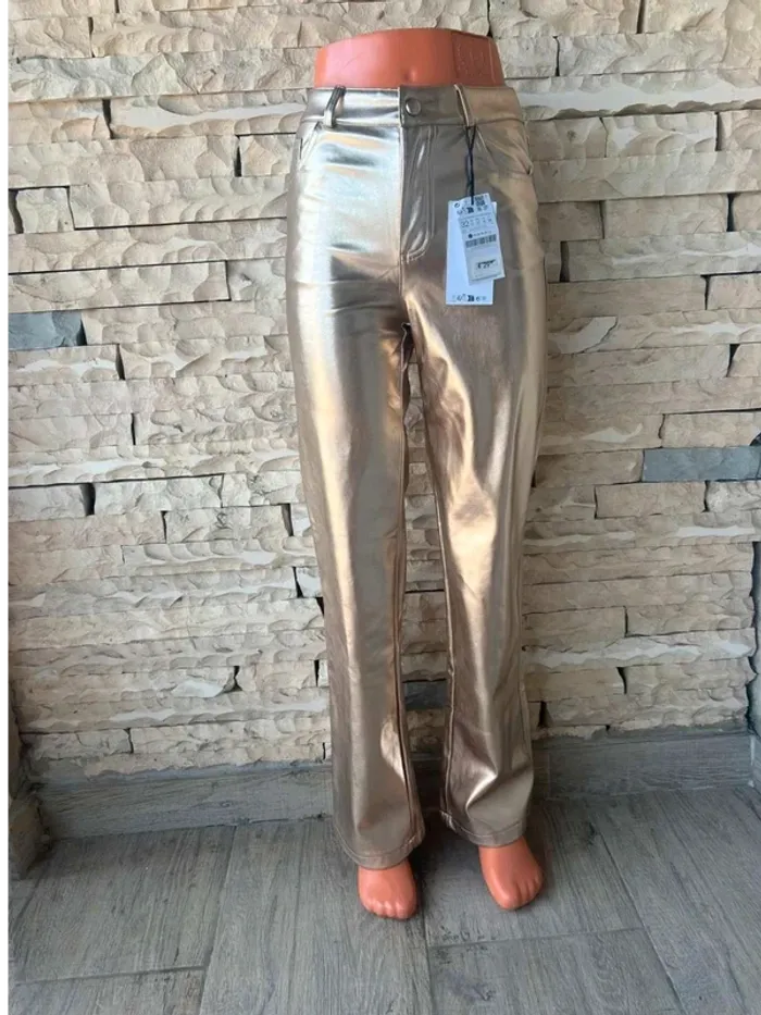Superbe pantalon droit dorée - neuf - taille 32 - photo numéro 2