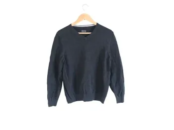 C62 pull noir esprit L