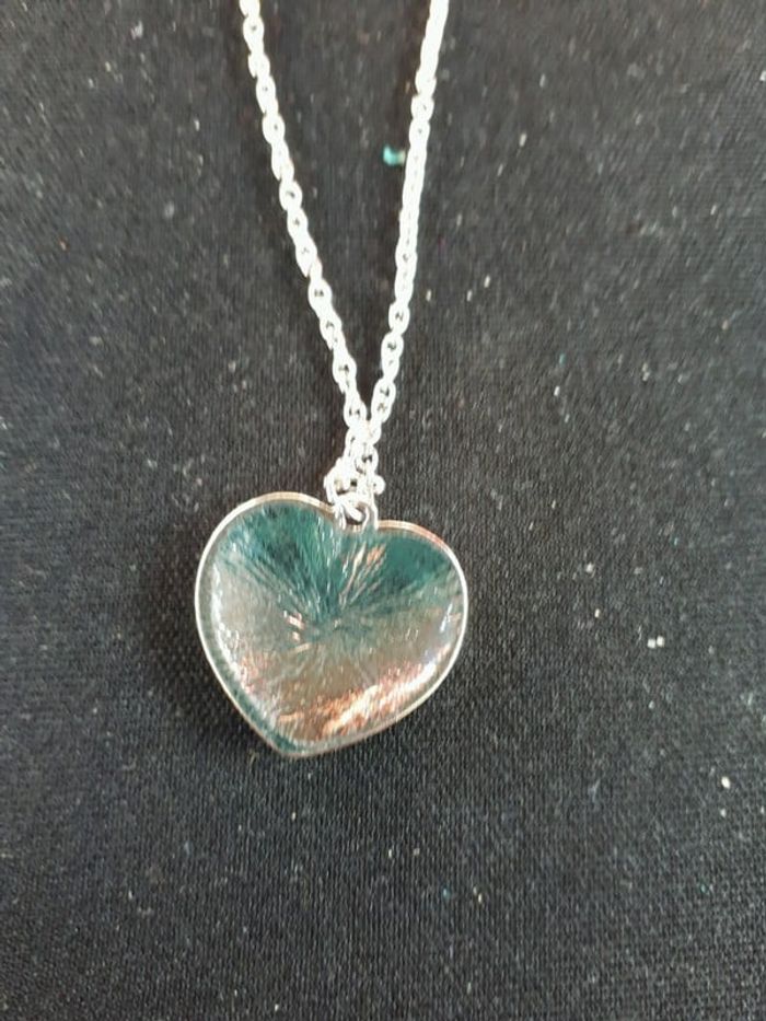 Collier avec pendentif cœur anglais - photo numéro 4