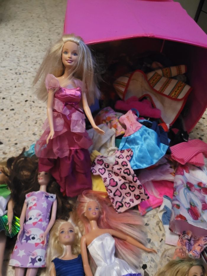 Lot barbie - photo numéro 6