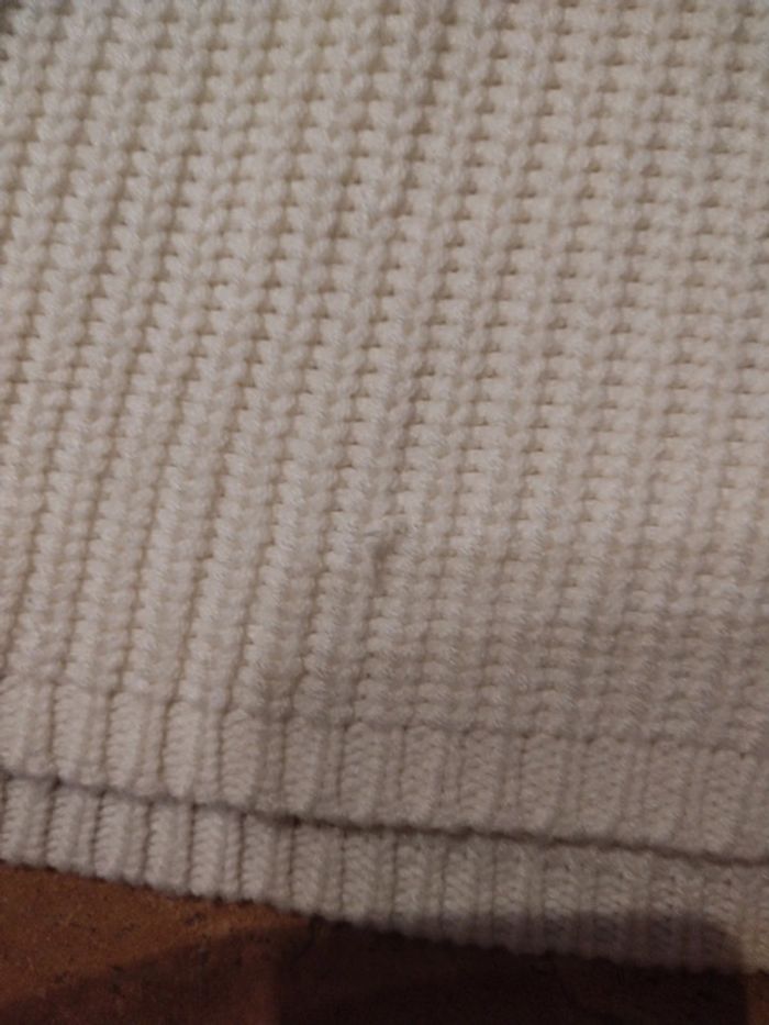 Pull beige à sequins réversibles en 12-13 ans - photo numéro 4