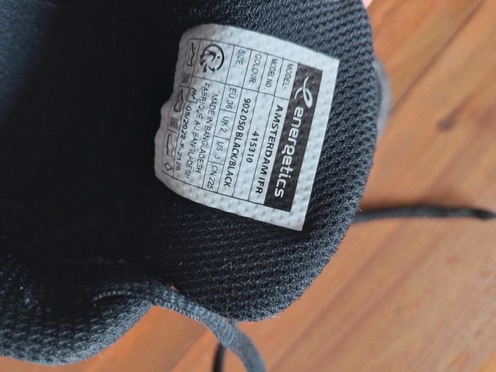 Baskets noires - photo numéro 3