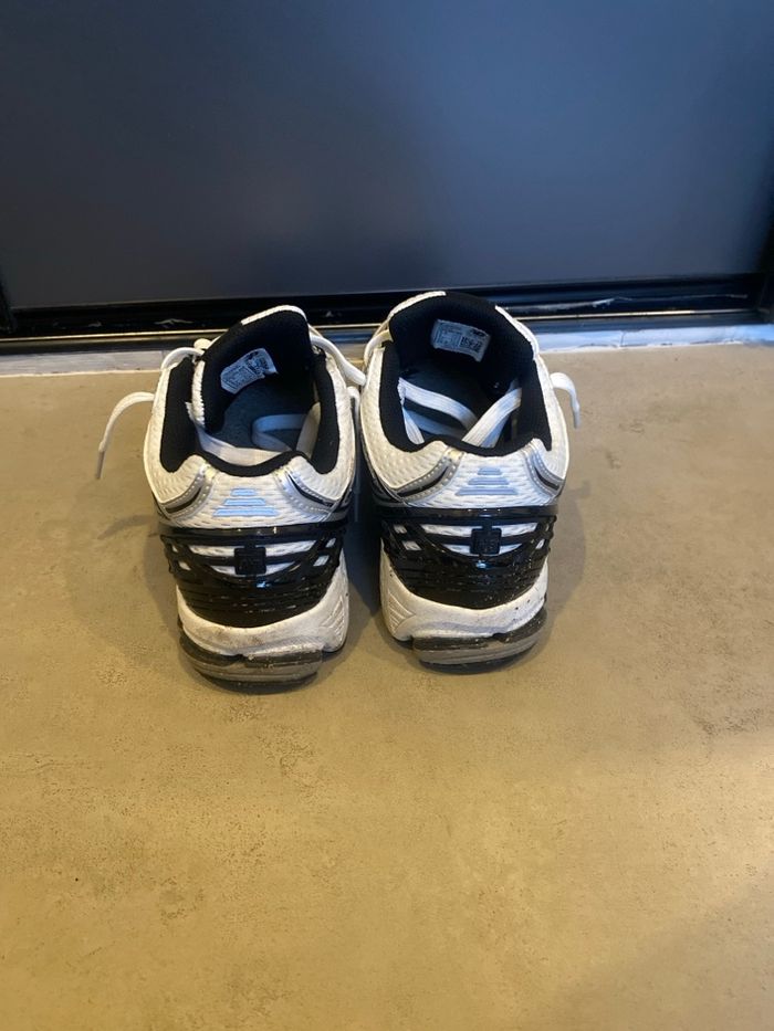 New balance 1006 r - photo numéro 2