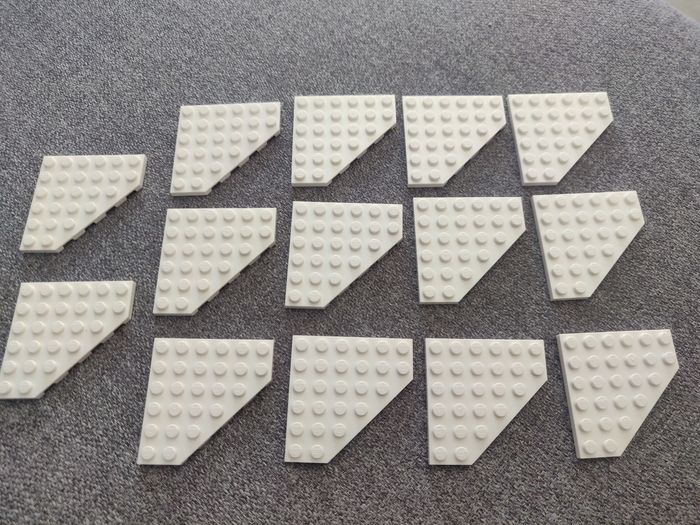 Lot 14 pièces blanches 6x6 bisottées - en parfait état - vrai Lego