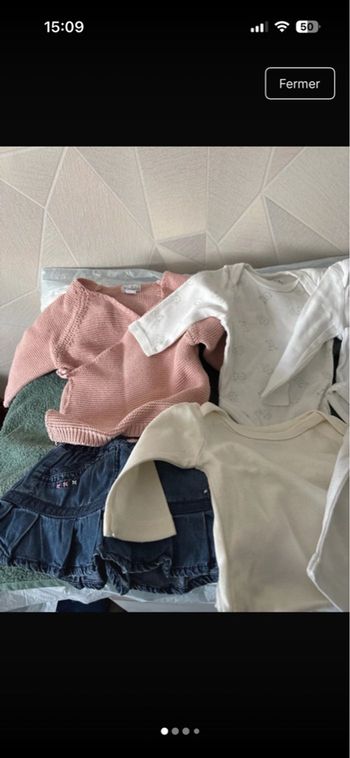 Vêtement fille en taille 1 mois  9 articles 
