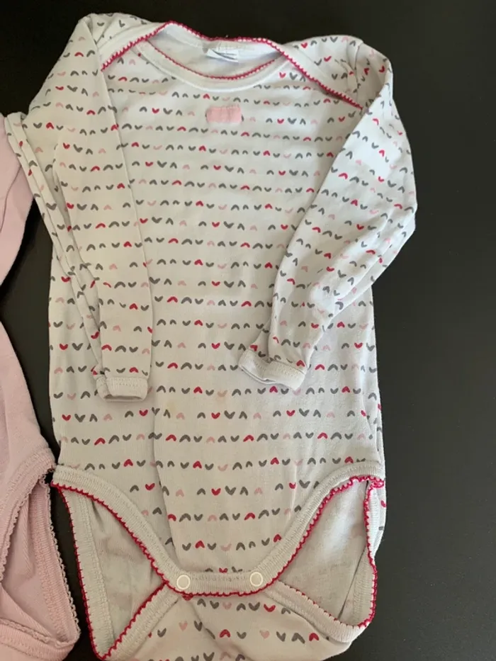 2 bodys manches longues taille 3 ans - photo numéro 3