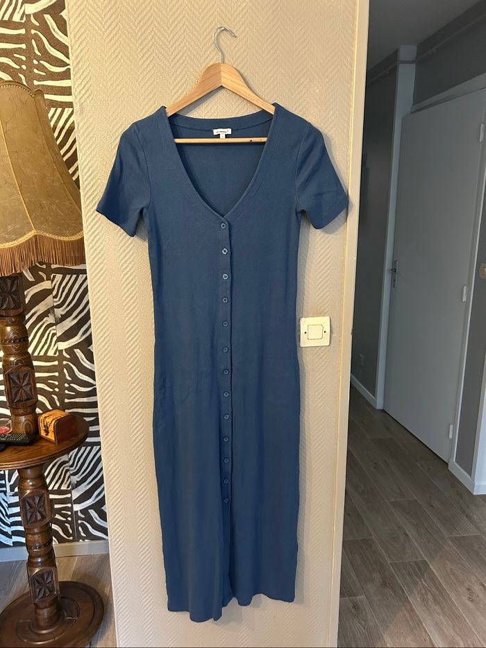 Robe longue côtelée et boutonnée - photo numéro 2