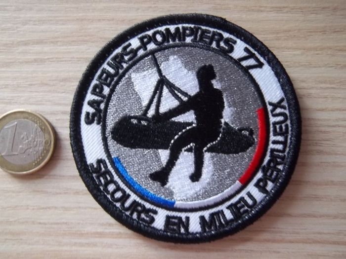 Seine-et-Marne sapeurs pompiers écusson collection secours périlleux