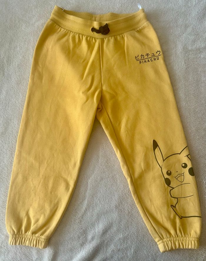 Lot de 3 joggings Pokémon taille 4ans - photo numéro 2