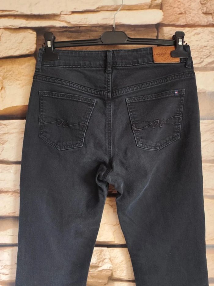 🌸Jeans noir Tommy Hilfiger Taille 34🌸 - photo numéro 4