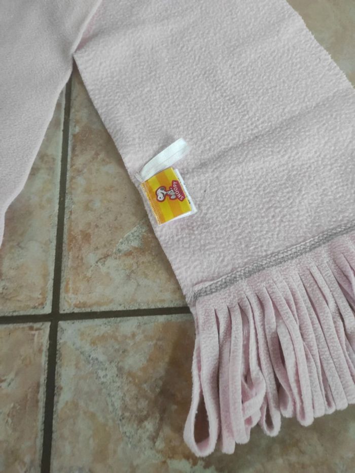 Écharpe Snoopy neuve - photo numéro 2