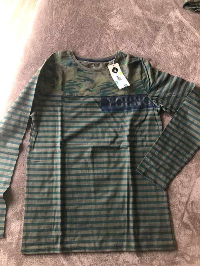 T shirt vert camouflage taille 14 neuf Z