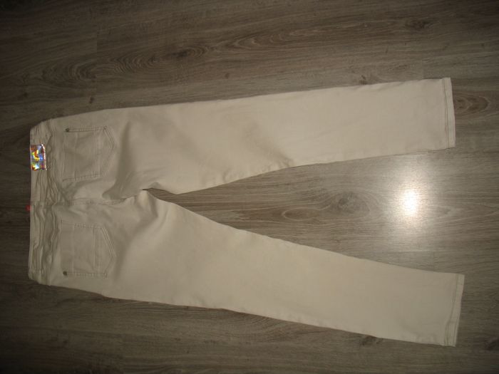 JEAN SLIM BEIGE "MISS CAPTAIN" - TAILLE 42 - n°03 - photo numéro 3