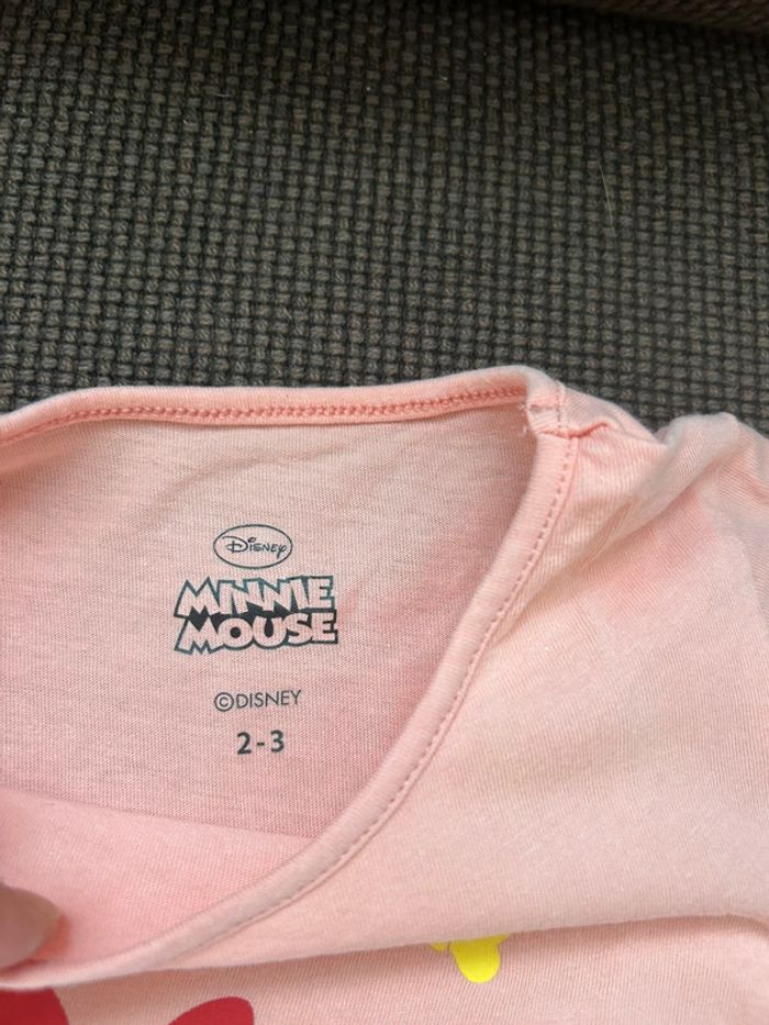 TEE shirt minnie Disney 2/3 ans - photo numéro 2