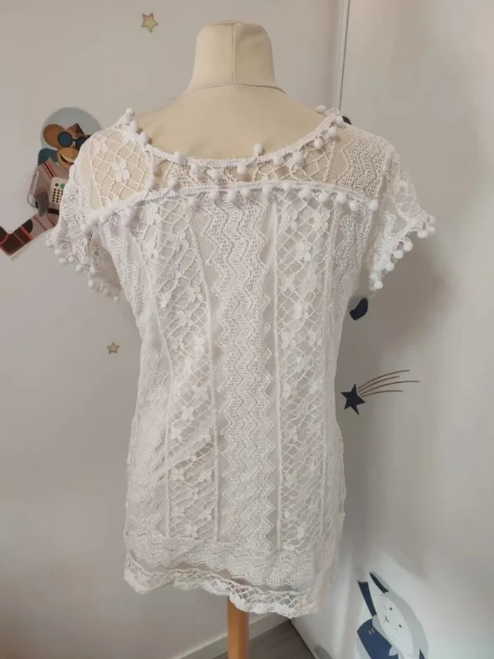 T-shirt blanc dentelle taille 40 - photo numéro 3