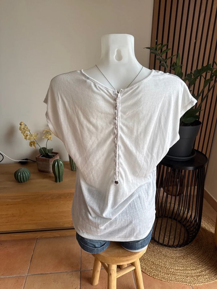 T-shirt blanc imprimé - photo numéro 4