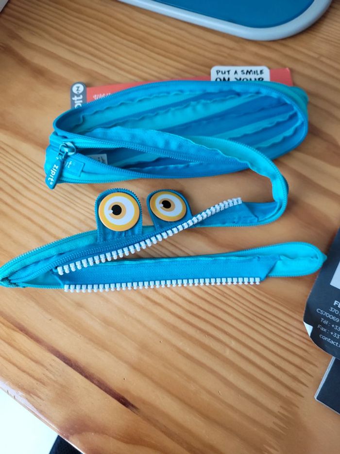 trousse rigolote entièrement zippée - photo numéro 3