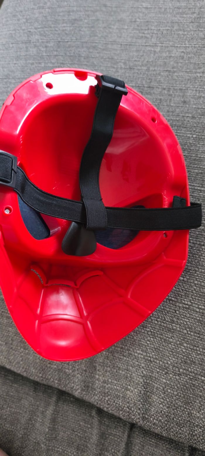 Masque lumineux spiderman - photo numéro 2