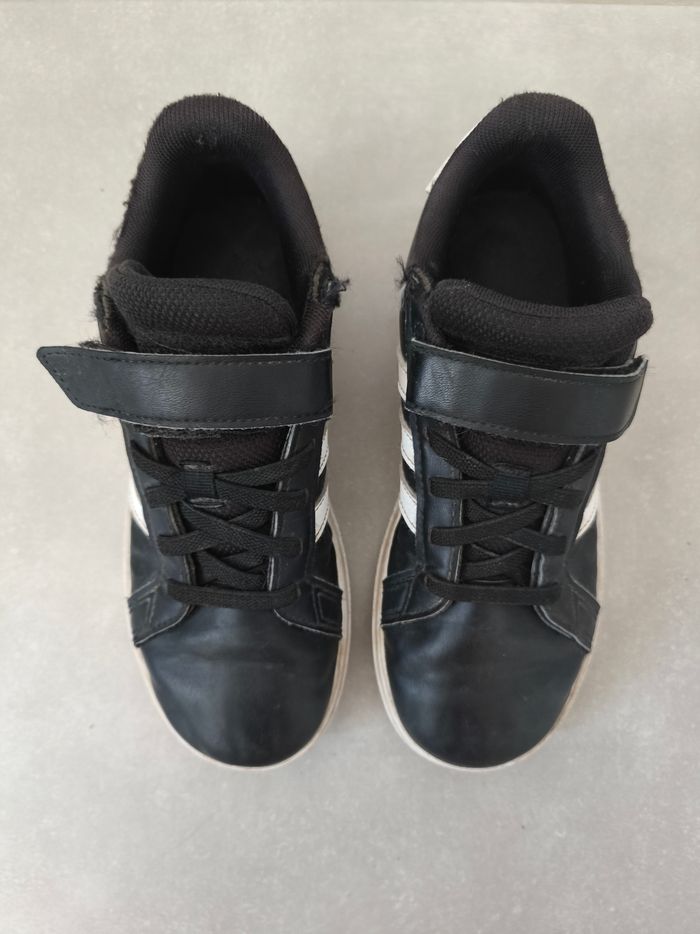 Basket adidas taille 32 - photo numéro 3
