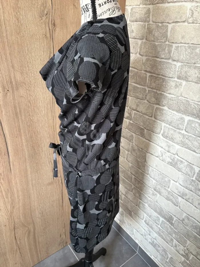 Robe taille 38 - photo numéro 4
