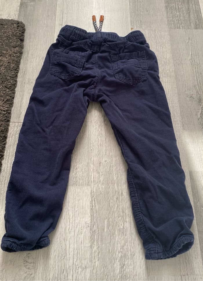 Pantalon en velours 36 mois - photo numéro 2
