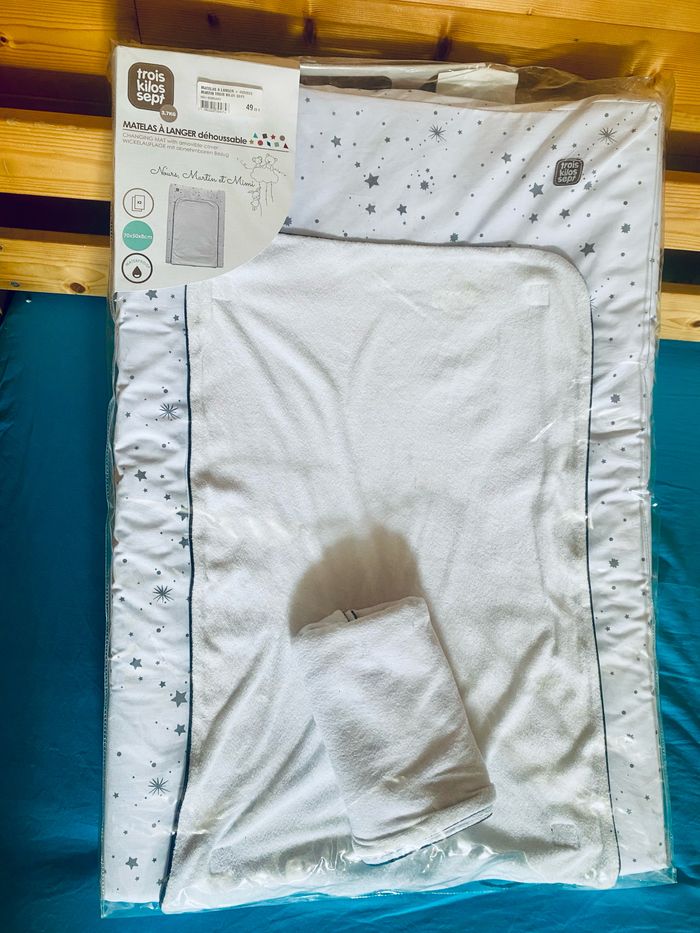 Matelas à langer avec housse