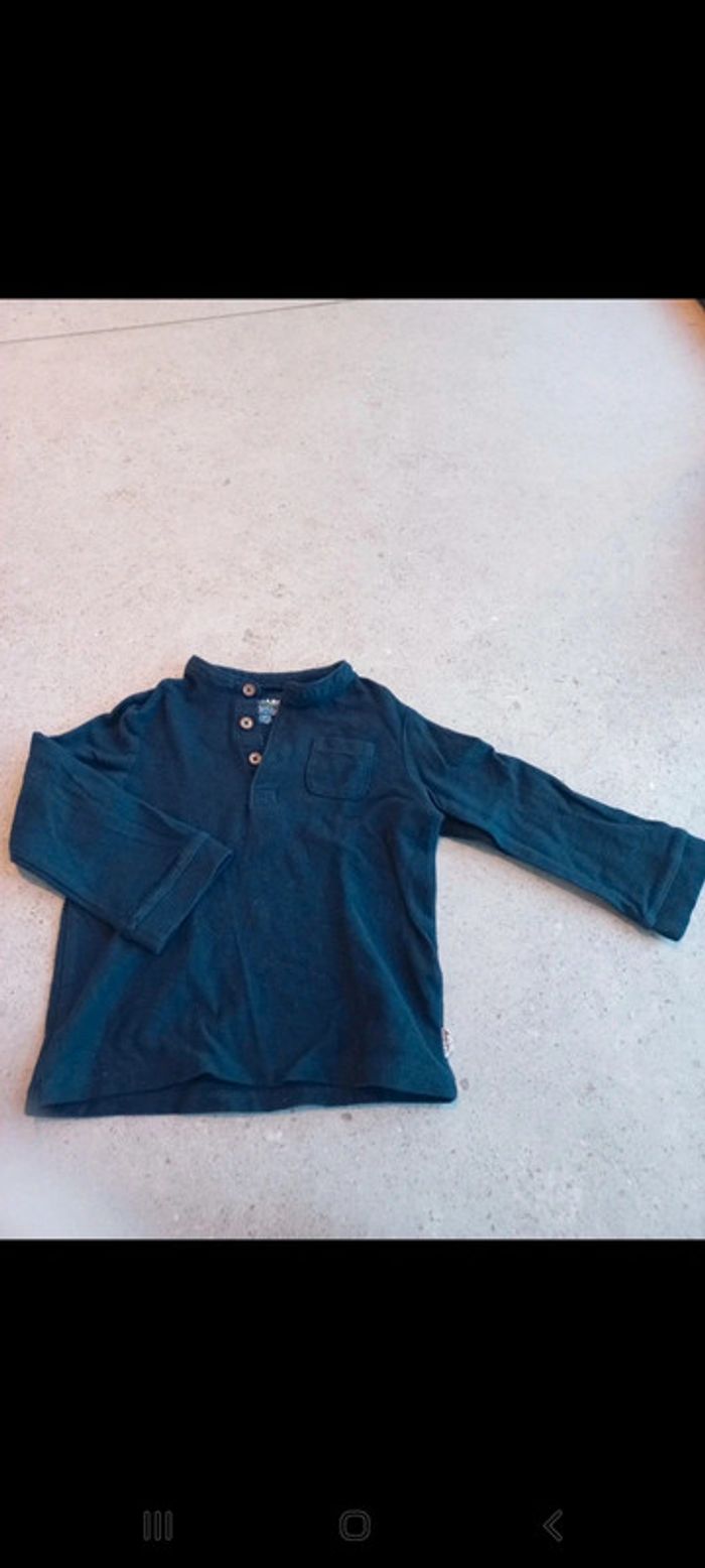 Lot hauts 24 mois - photo numéro 9