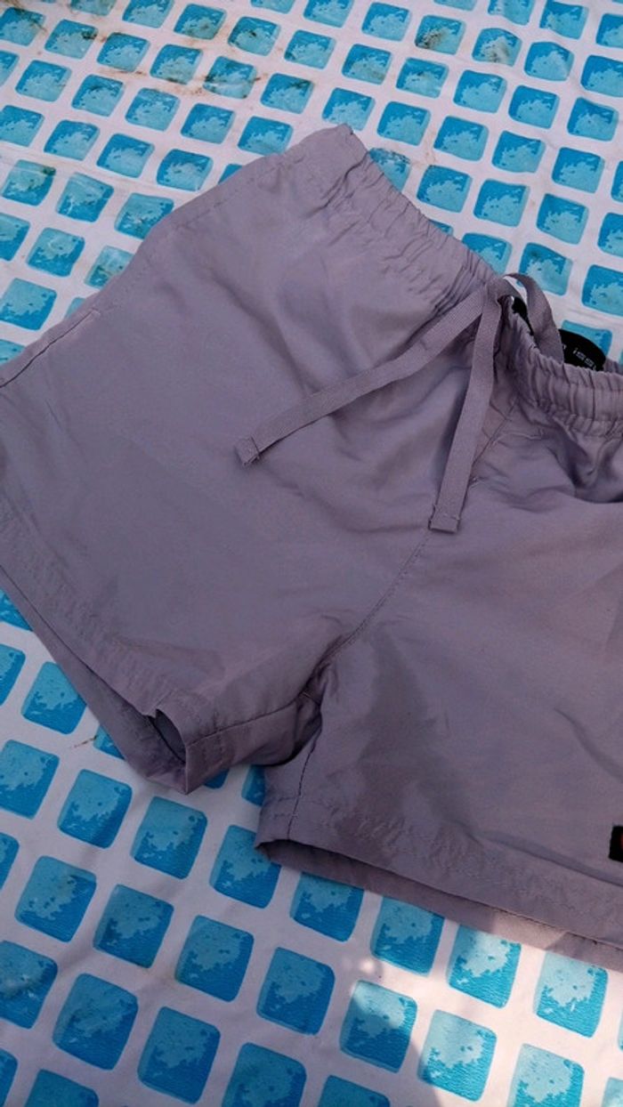 Shorts - photo numéro 2