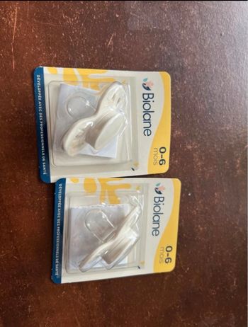 Tétine bébé biolane