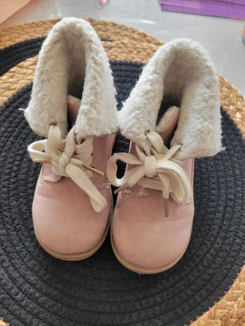 Bottines fourrées rose pointure 23 marque Pat et Ripaton