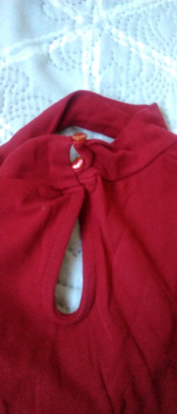 Haut rouge col montant en V neuf femme Xs bershka - photo numéro 9
