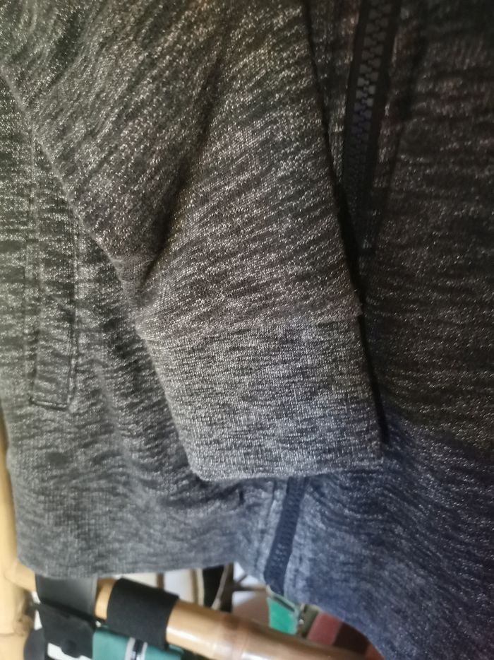 Gilet zippé h&m 8 ans - photo numéro 2