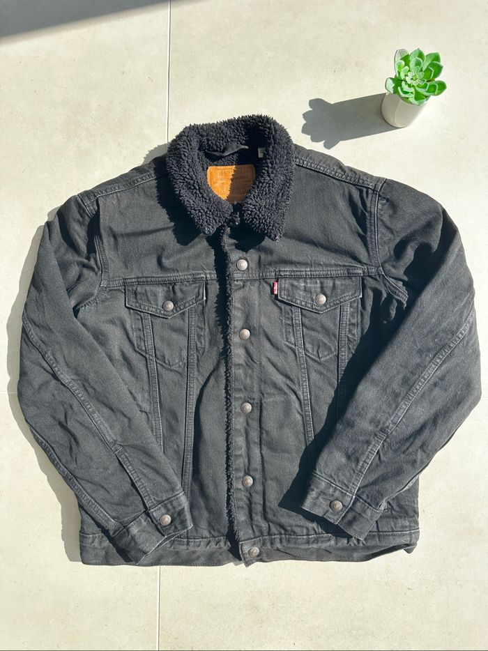 Veste en jean Levi's Sherpa noire taille M  🧥