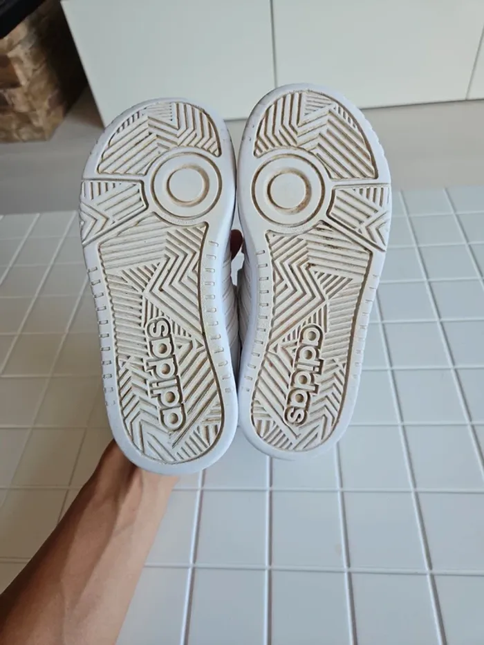 Basket blanc Adidas - photo numéro 6
