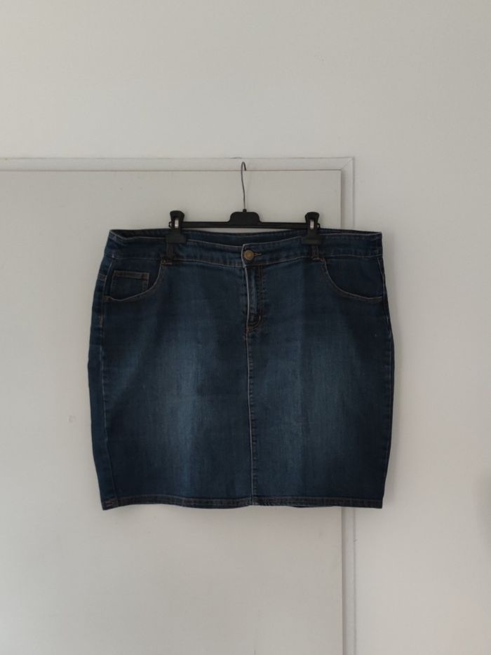 Jupe en jean femme taille 50 Kiabi bleu - Très bon état (Grande taille) - photo numéro 8