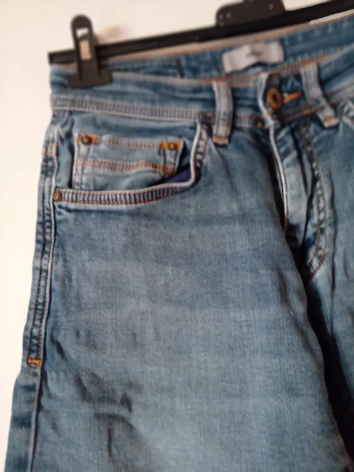 Joli bermuda bleu. Taille 36. Celio - photo numéro 2