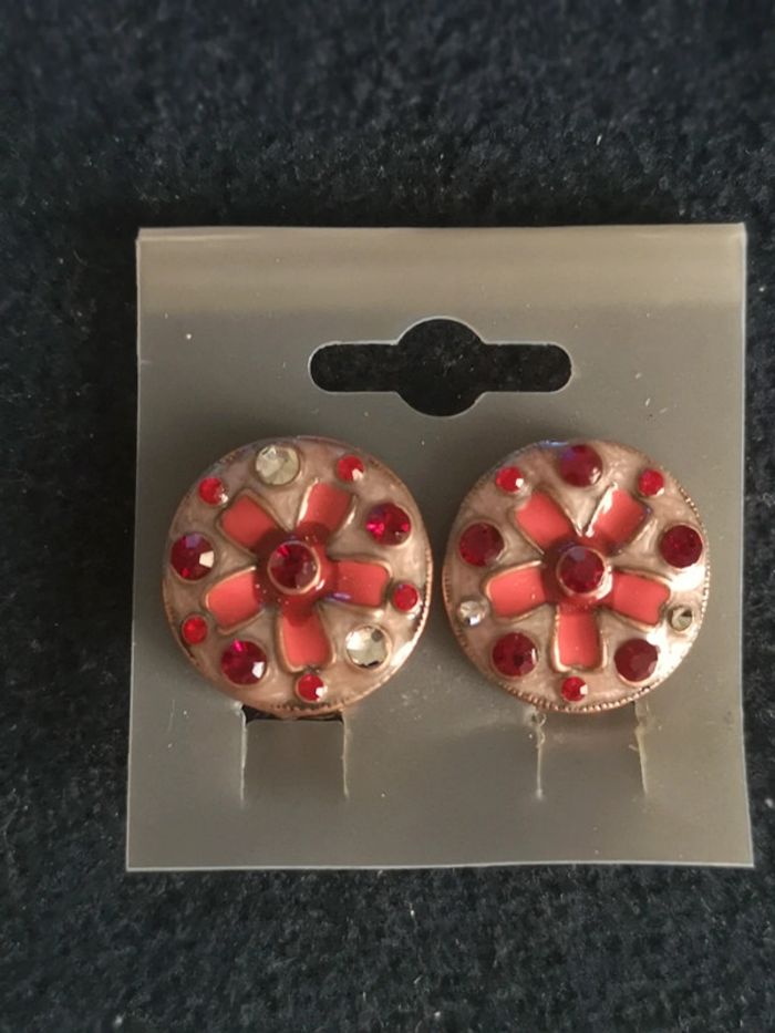 Clips vintage à strass rouges