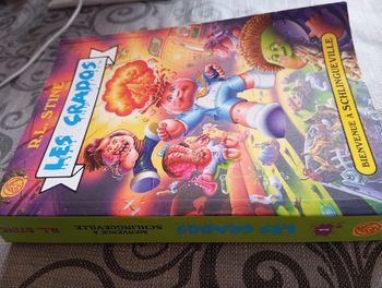 Livre vintage les crados bon état RL stine