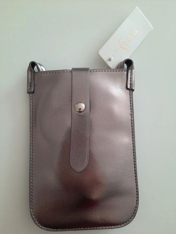 Pochette neuf couleur taupe brillant #lora11accessoires