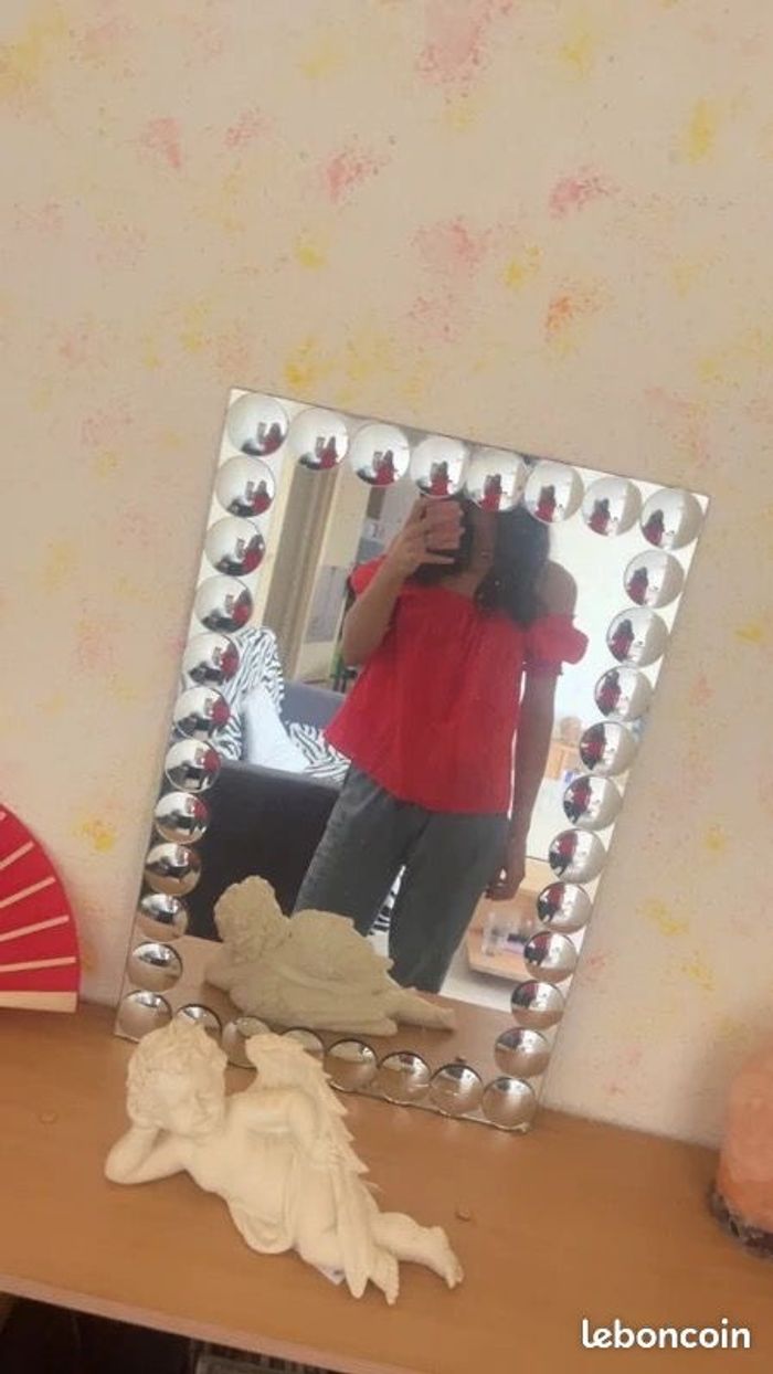 Joli petit top rouge épaules dénudées H&M taille S - photo numéro 3