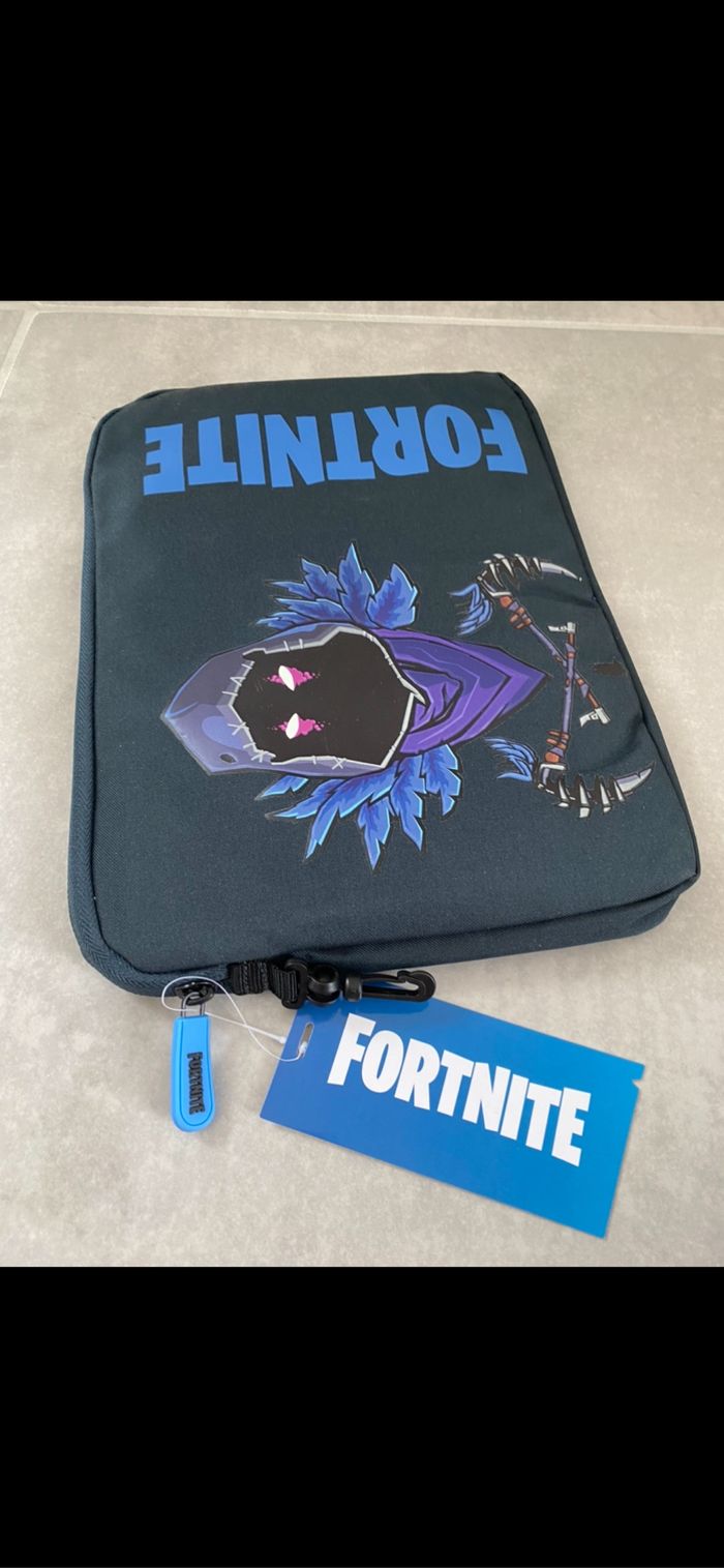 Housse pochette pour tablette Fortnite - photo numéro 5