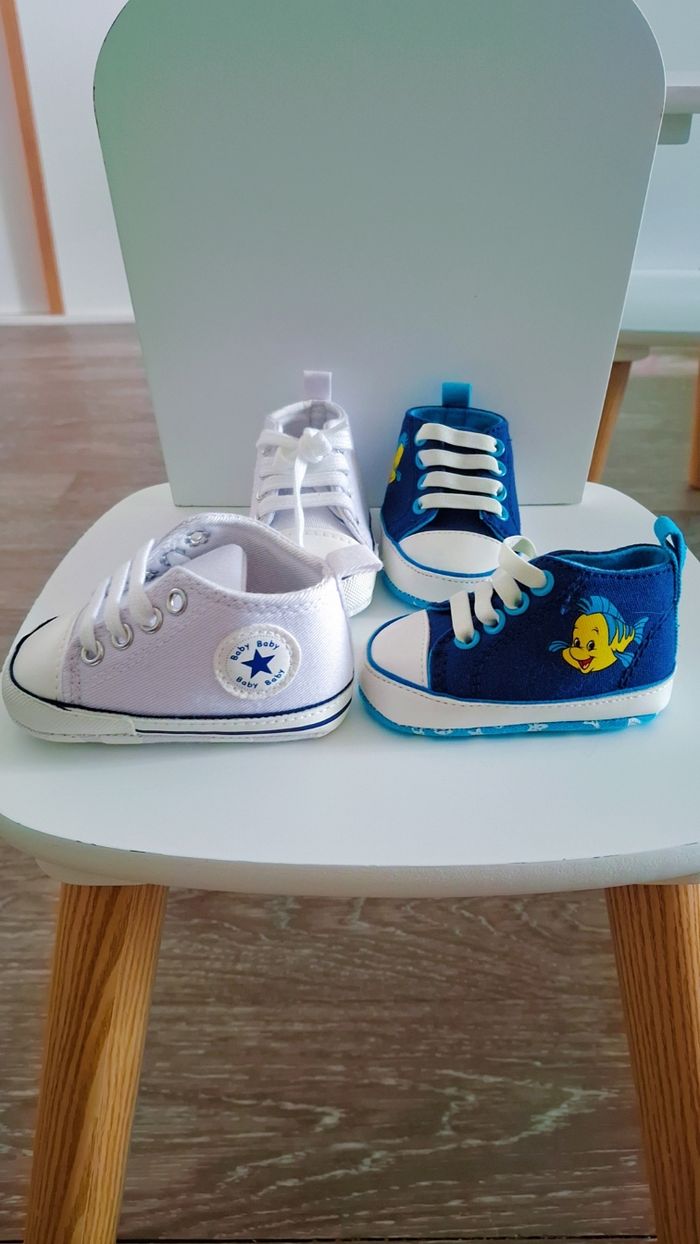 Lot 2 paires chaussures bébé ( plusieurs tailles )