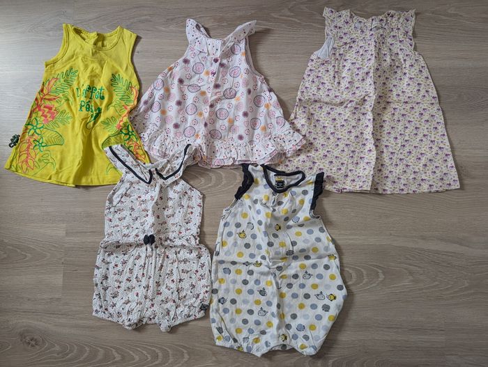 Lot robes/combishort fille - 12 mois