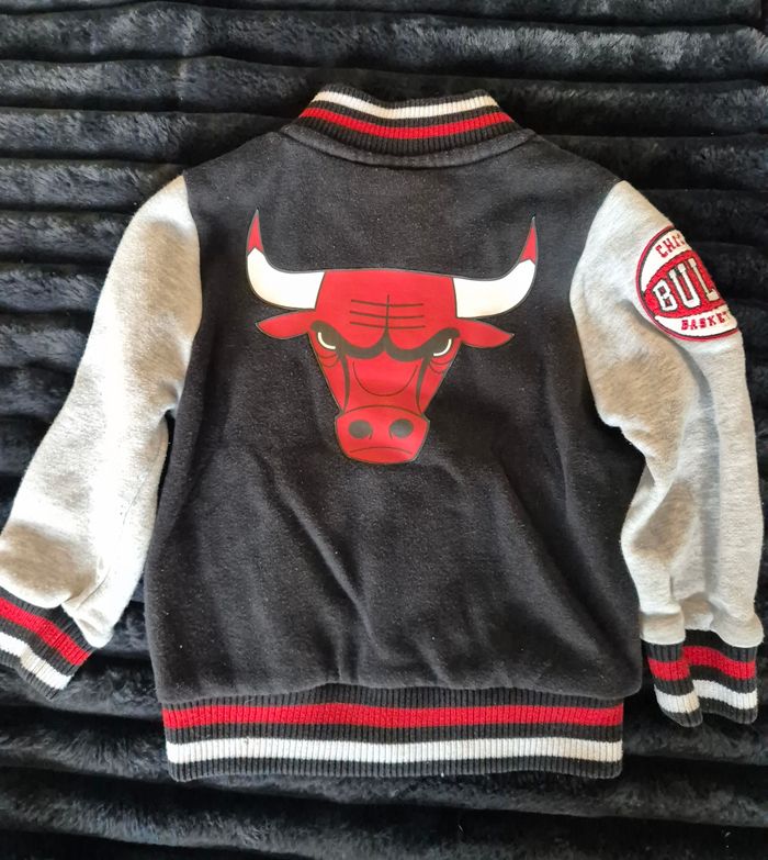 Veste Chicago Bulls 3-4 ans - photo numéro 2
