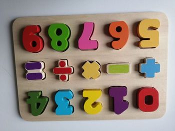 puzzle chiffres en bois