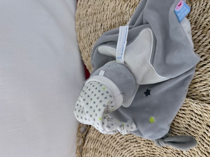 Doudou plat Chat gris blanc vert étoiles SUCRE D’ORGE - photo numéro 4