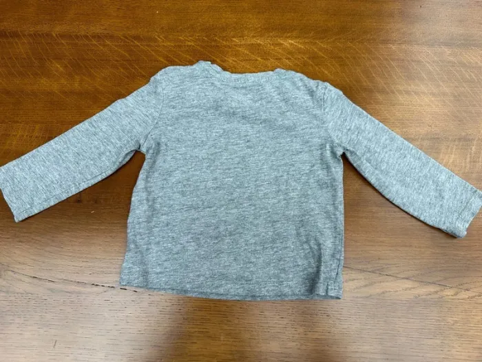 T-shirt manche longue gris et vert 9 mois - photo numéro 7