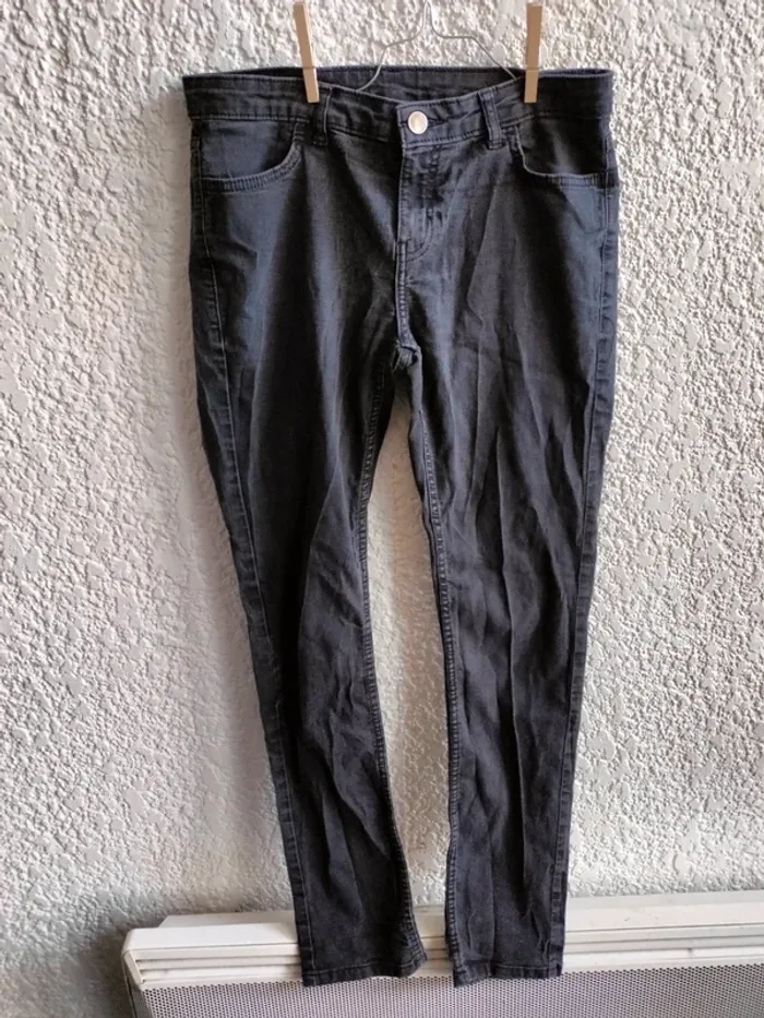 Jean noir droit slim T 38 - photo numéro 2
