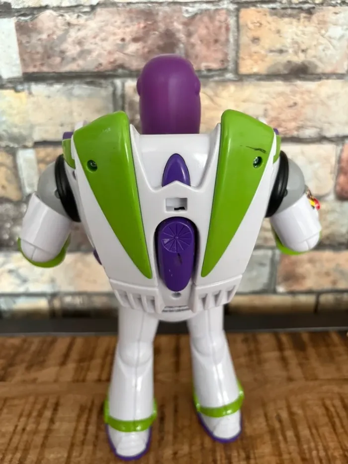 Buzz l’éclair Disney - photo numéro 3