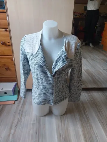 Veste zippé taille M